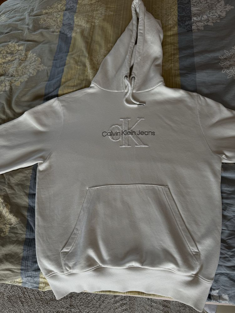 Calvin Klein Суичър (Размер M)