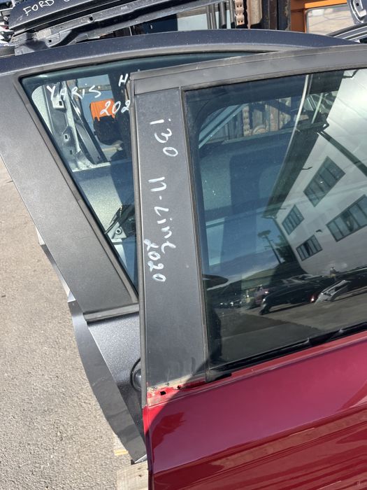 Врата Hyundai i30 хечбек 2021г