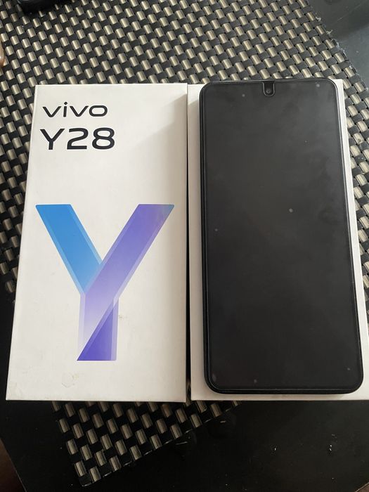 Смартфон vivo Y28