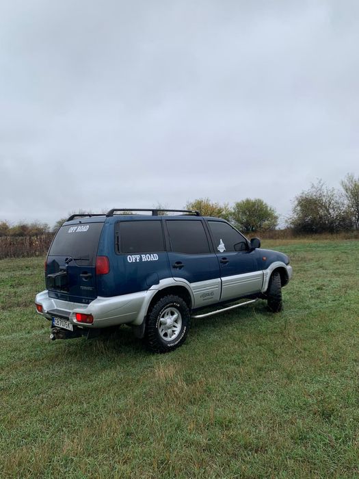 Nissan terrano motor 2.7 tdi 125 cai 4x4 cu reductor