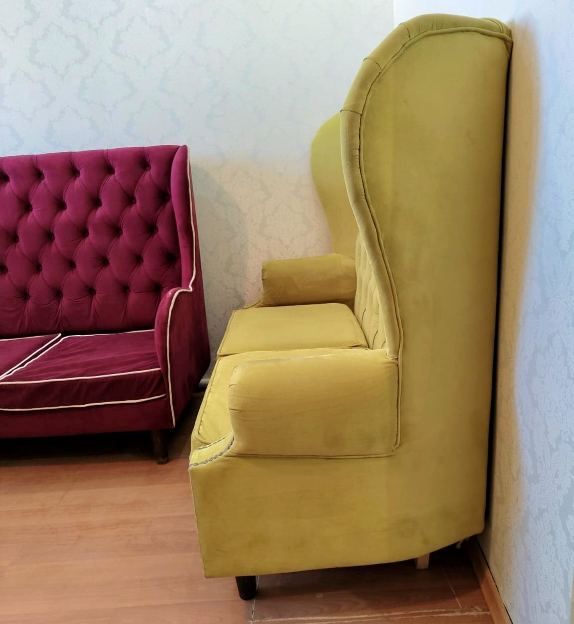 Продам мебель офисную, диваны, столы, тумбочки