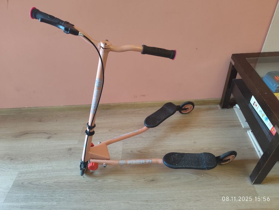 Yvolution Fliker F1 (Оригинал) – Идеален за 1-ви клас!