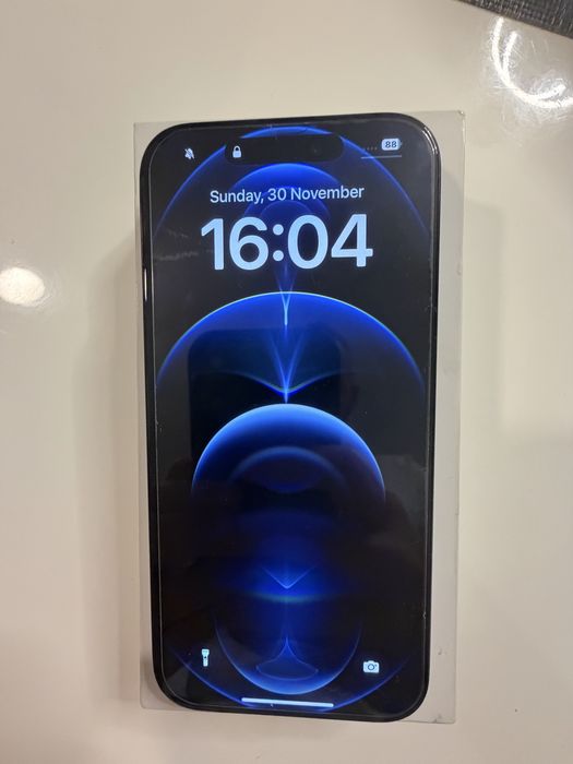 Iphone 15 Pro 128 GB —- CA NOU!