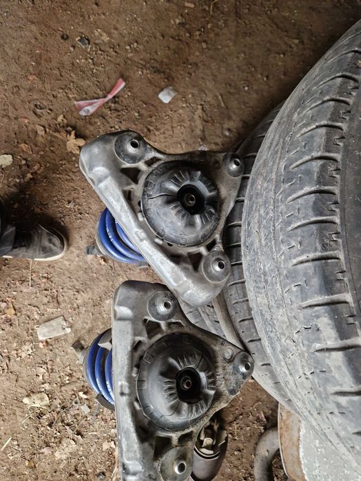 Амортисьори за Audi a4 b6