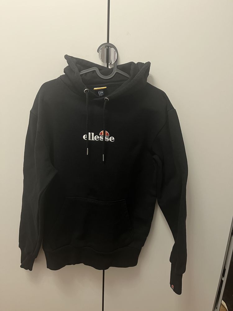 Суитчър Ellesse, M