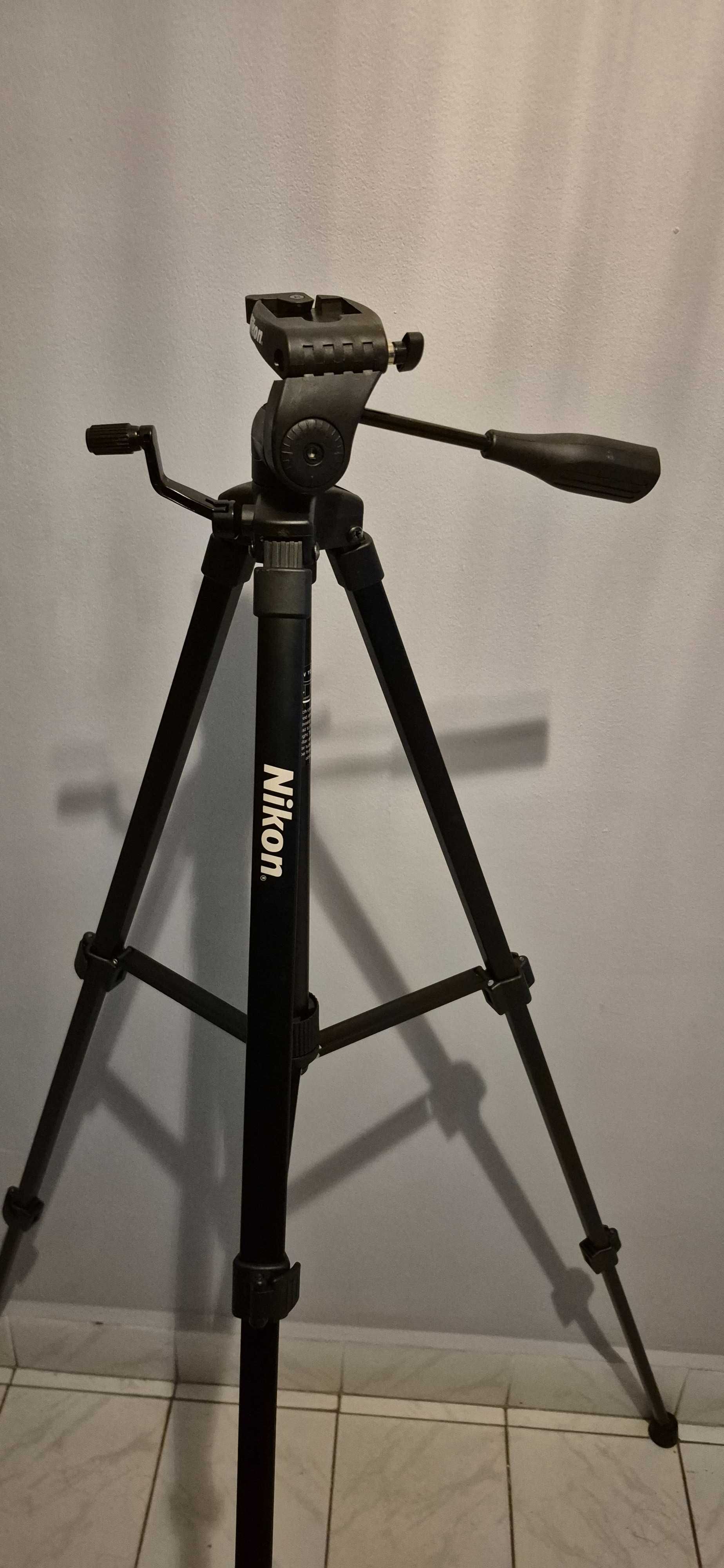 Статив - Трипод  "Nikon"