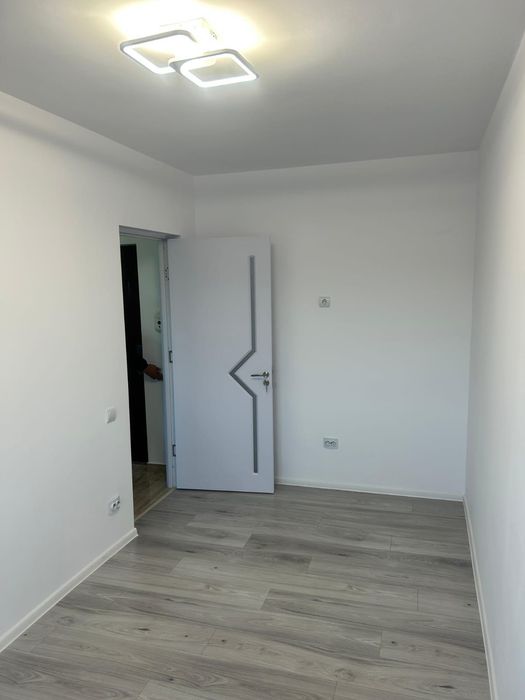 Garsonieră de vânzare