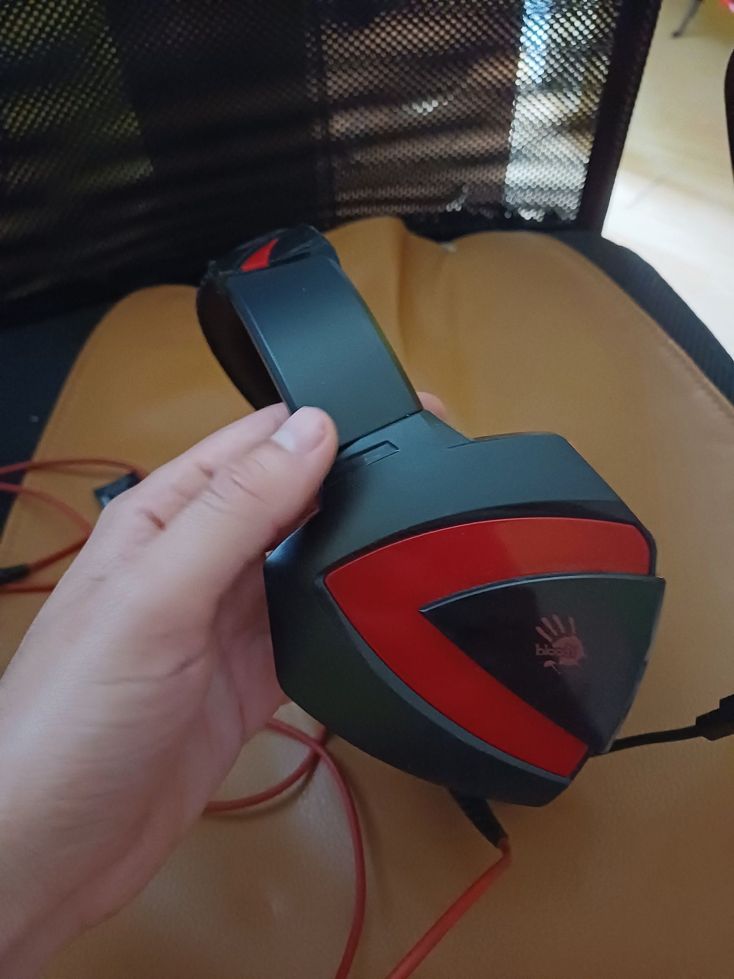A4tech геймърски слушалки