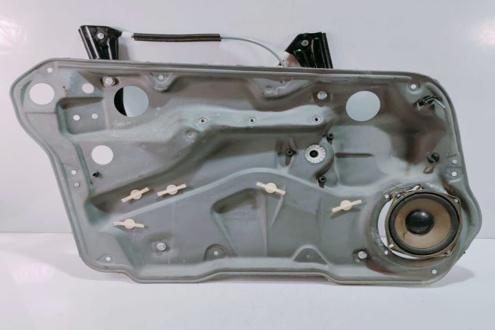 Macara geam  stanga fata 1J4837755E Volkswagen VW Golf a 4-a generati