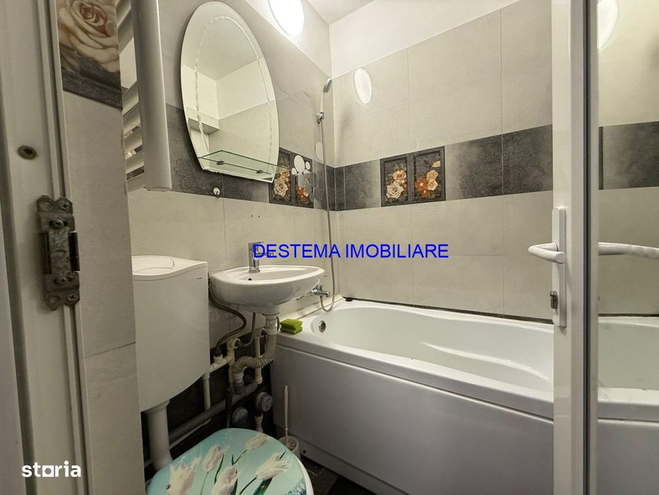 Cet-Inchiriez garsoniera parter cu balcon