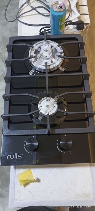 Продам двух комфорочную варочную панель.