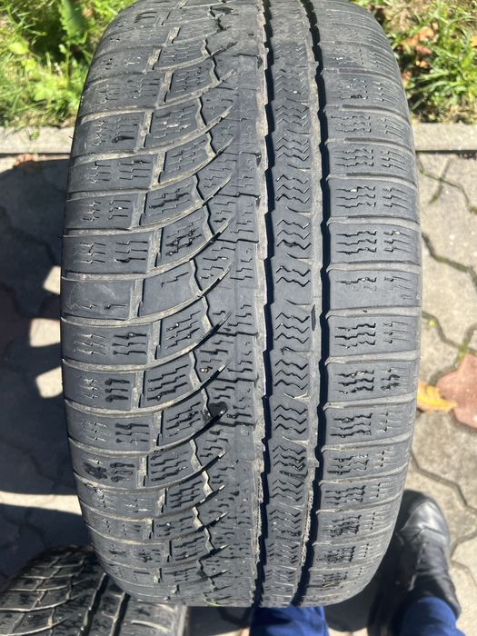 Vand anvelope de iarna pe 18 cu jante