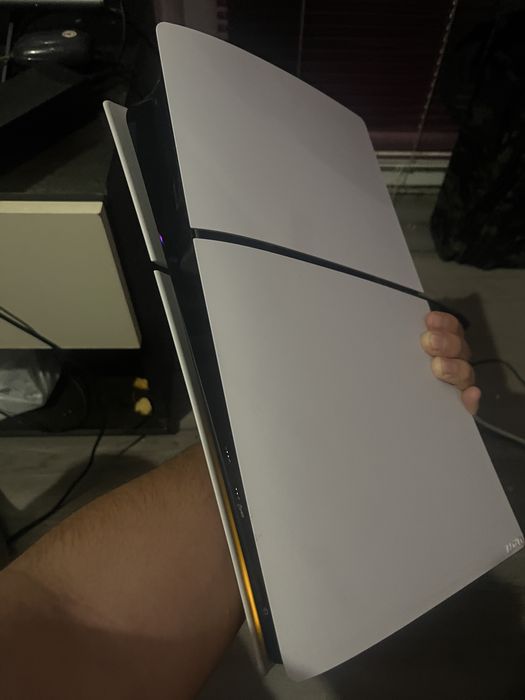 PS5 slim digital edition