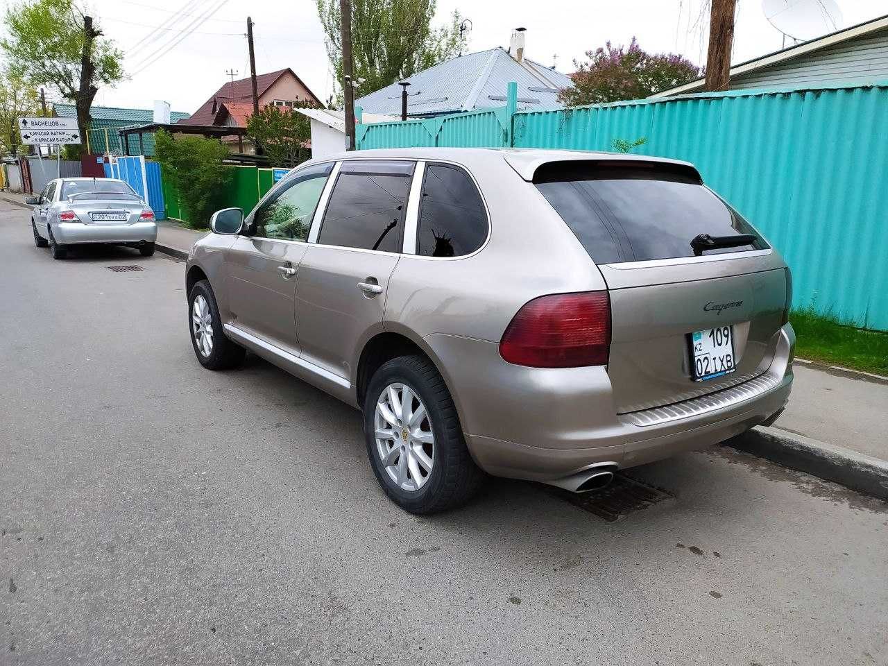 Porsche Cayenne  2006