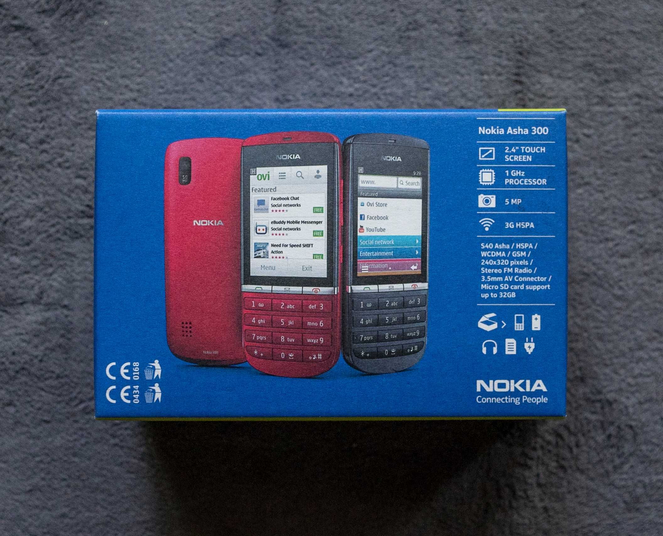 Nokia Asha 300 -  nou, la cutie