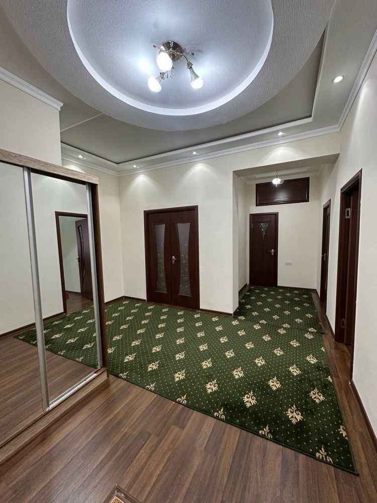 Продается 3 комнатная квартира площадью 115 кв.м. По улице Гагарина