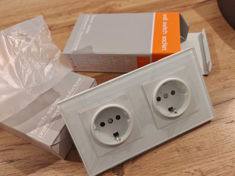 Стъклен контакт два броя двоини