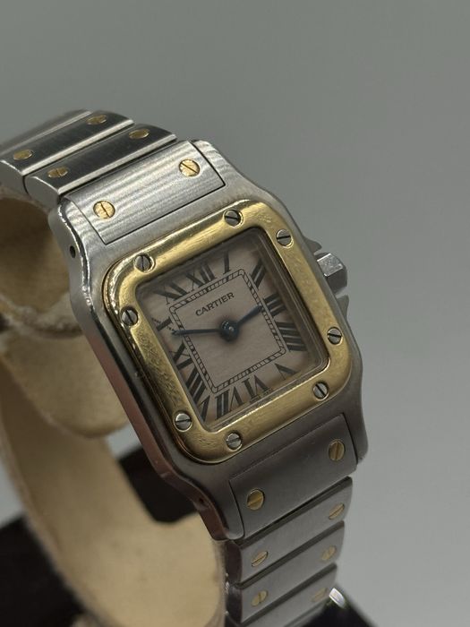 Cartier Santos Galbe Lady Quarz 24 mm Aur otel