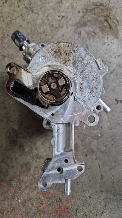 Pompă tandem VW 2.0 tdi Cod motor BKD