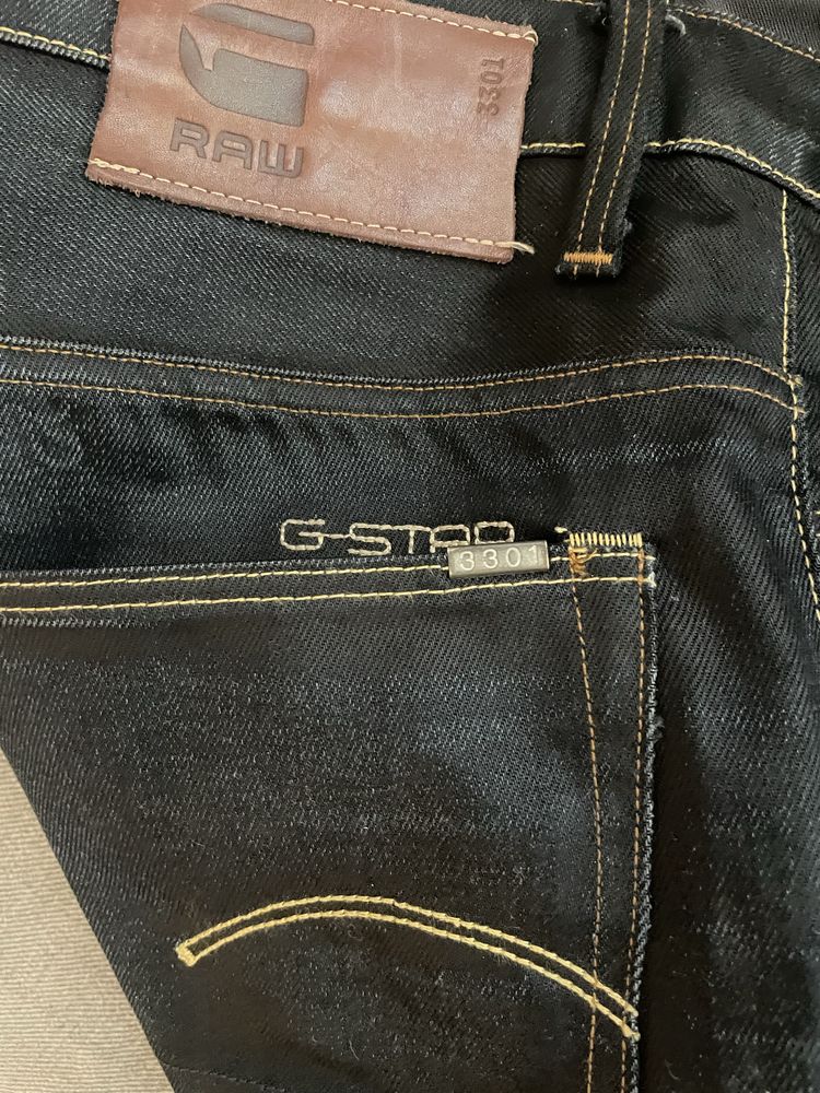 Продавам Къси дънкови панталони G-star