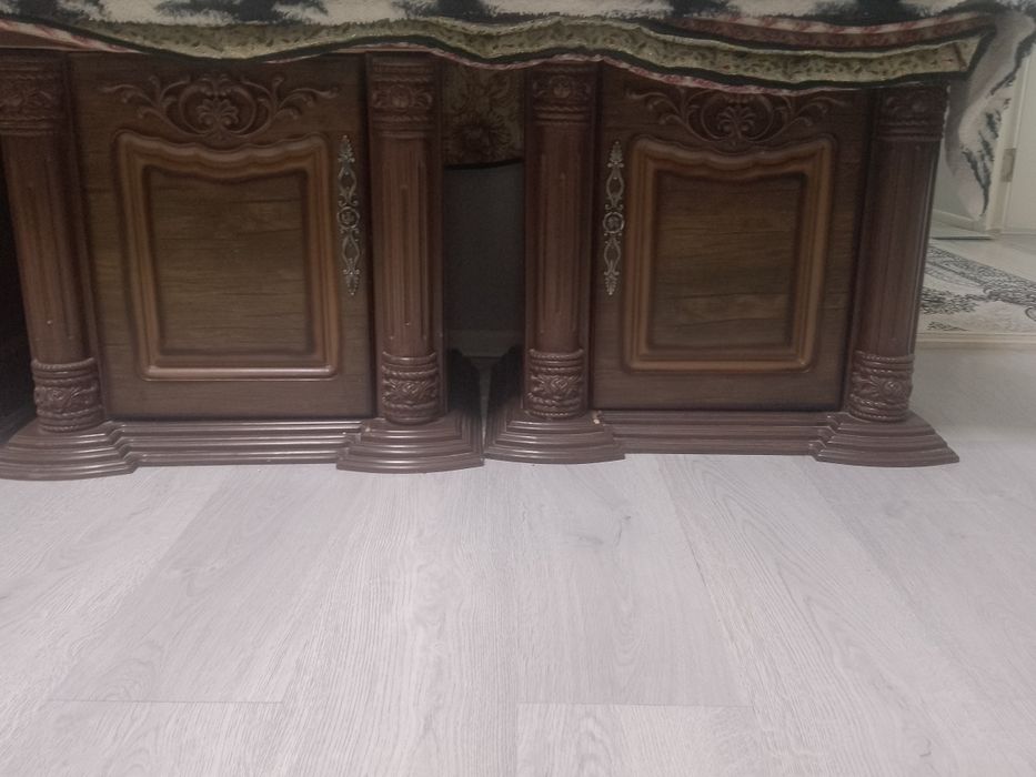 Продается спальный гарнитур