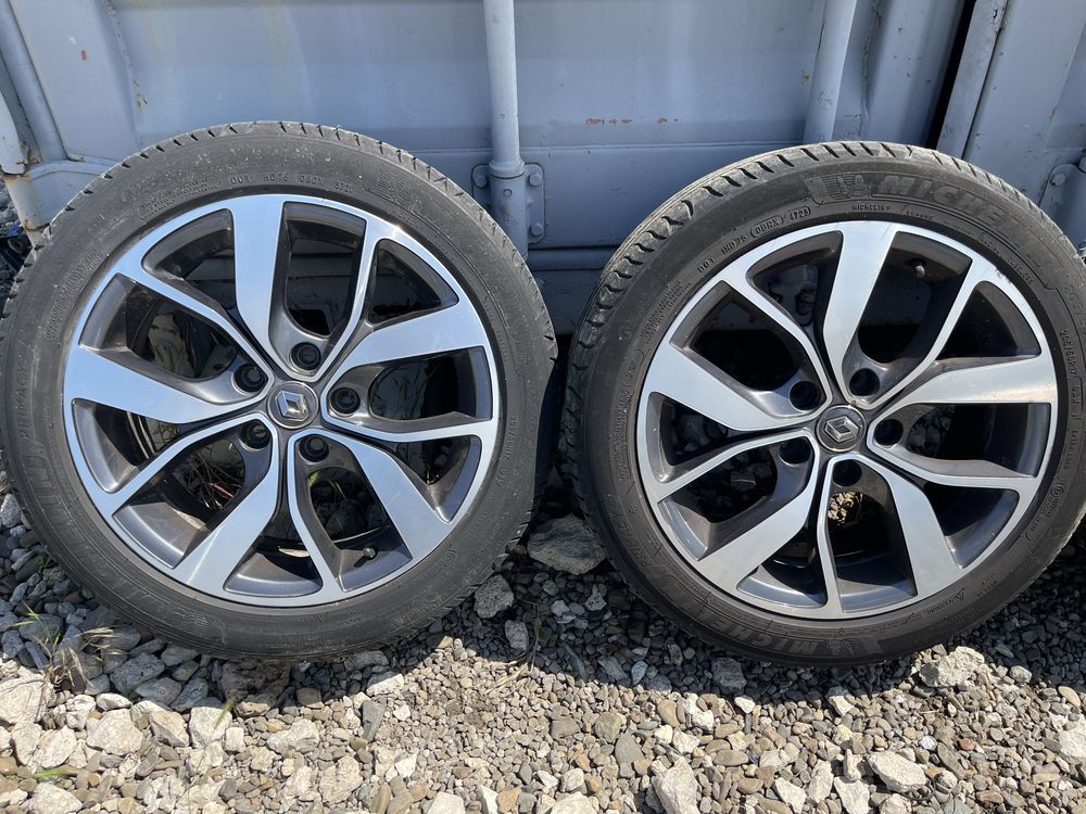 Jante Renault 5x114,3 R17 205/50 cu anvelope de vara Michelin