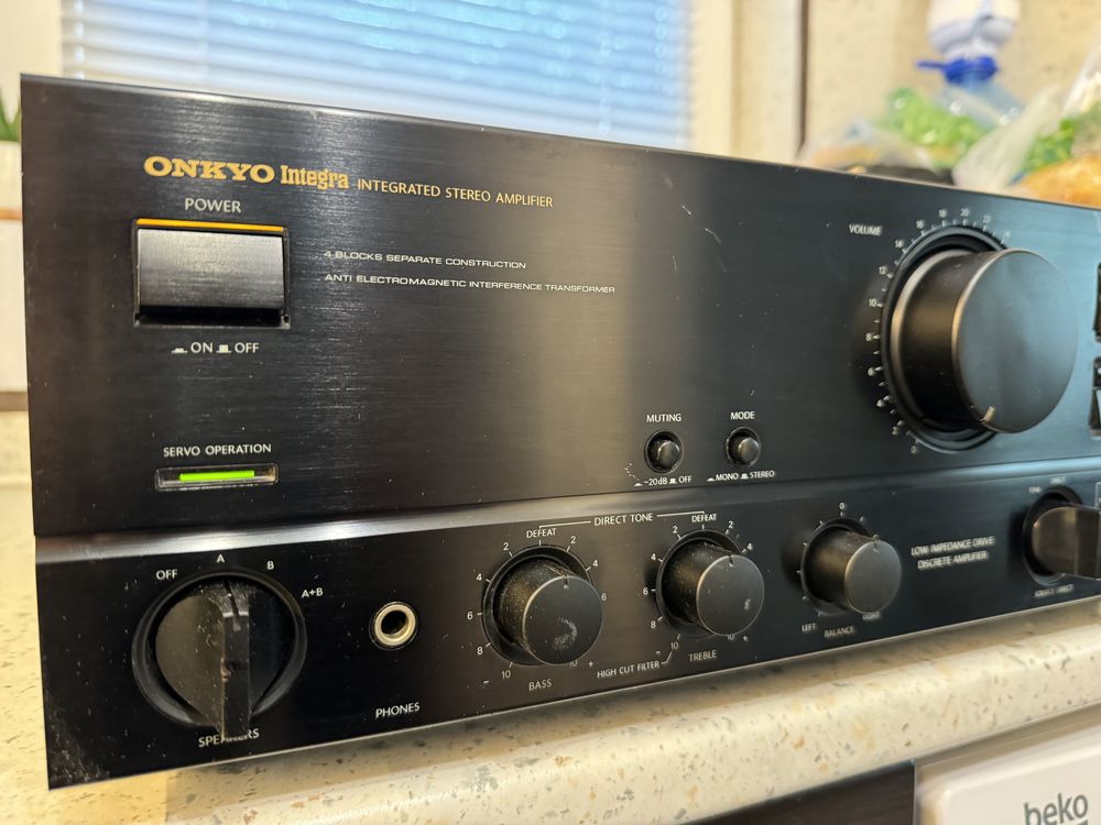 Onkyo A-8650 Качествен стерео усилвател