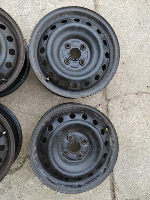 Железни джанти 15 цола за Toyota Yaris