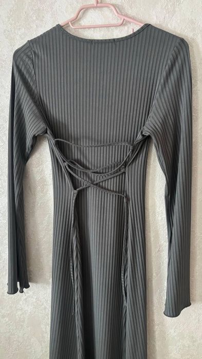 Продам красивое,абсолютно новое платье!!!есть доставка по почте