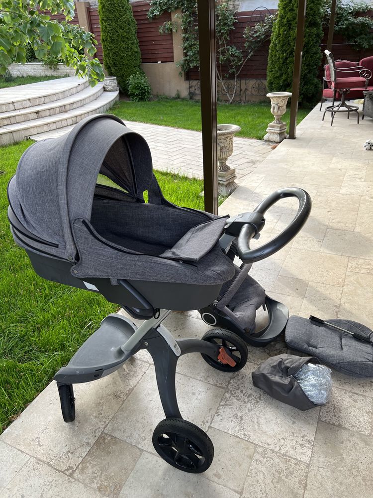 Carucior Stokke V5 2 in 1 cu accesorii