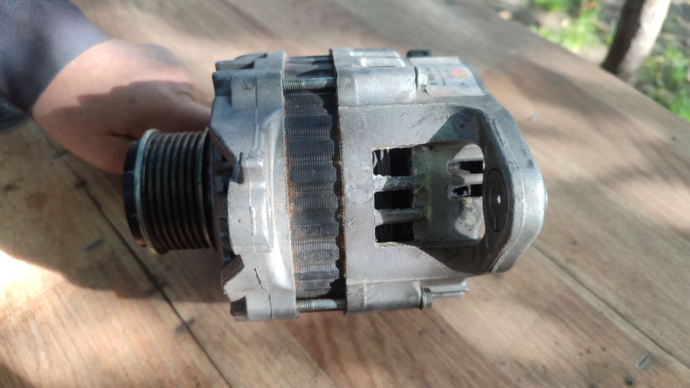 Генератор 12v Boch, Nissan Patrol