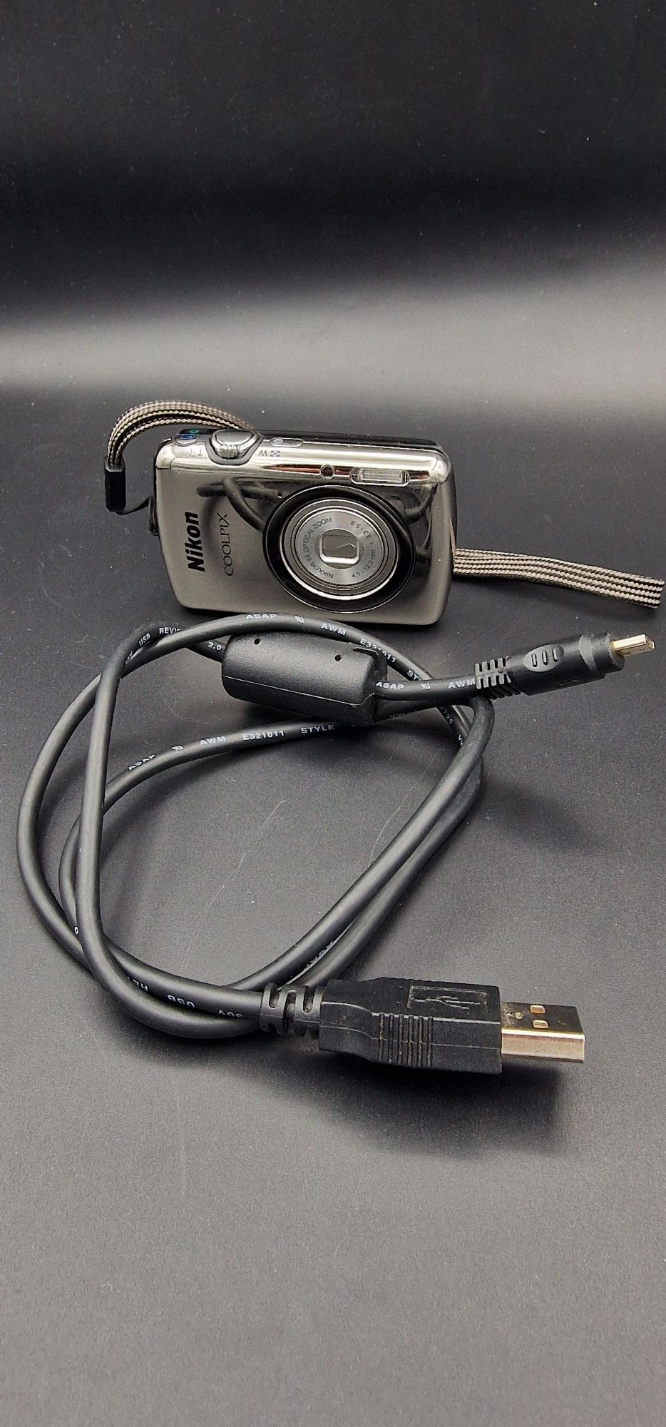 Nikon Coolpix S01