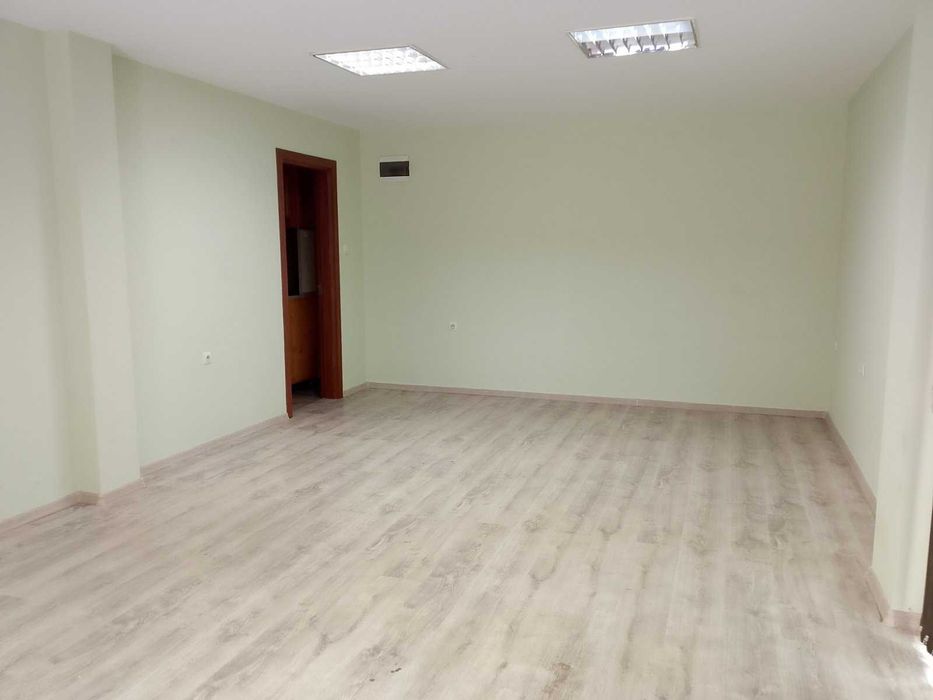 Офис, Център, 44кв.м, ет.1