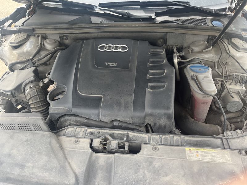 AUDI A4 B8 2.0TDI 143кс. на части