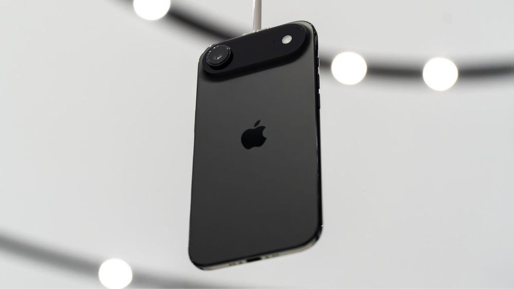 iPhone Apple 17 AiR Titanium Black 5G Garantie 256 GB Ca Nou