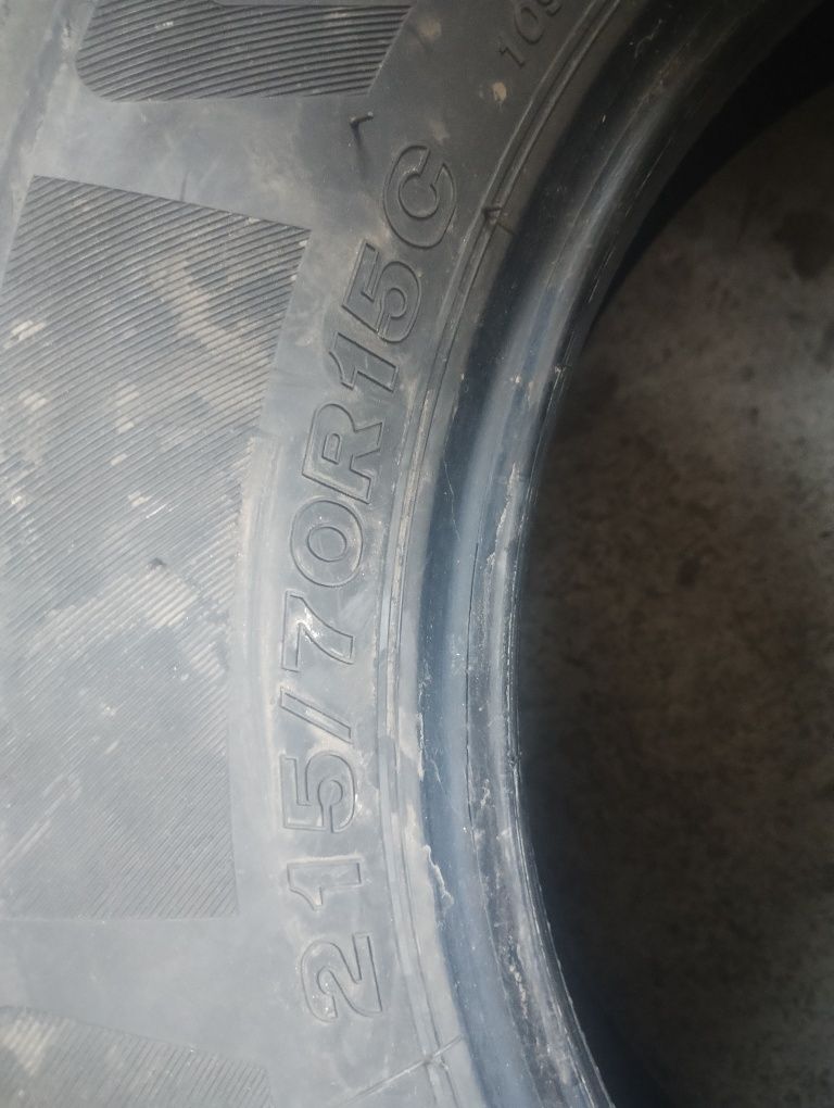 Бусови гуми 215 70 15С Faerstoune