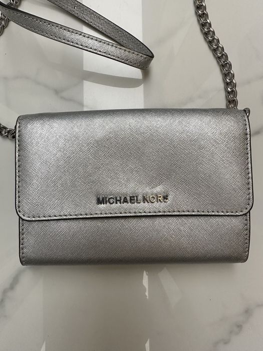 Чантичка Michael Kors