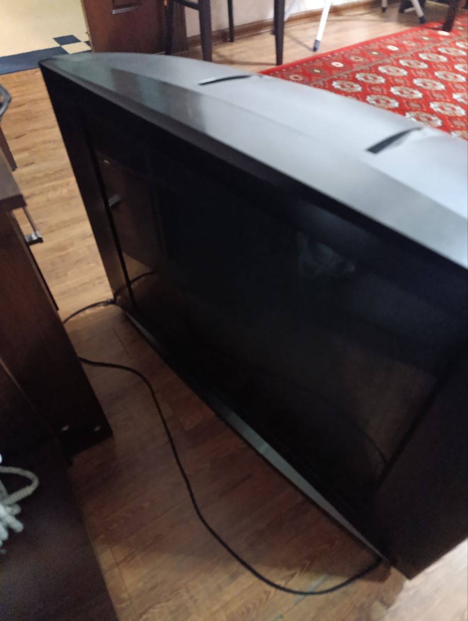Panasonic televizor sotiladi