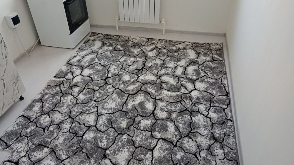 Тошкент вилояти тойтепа тумани нурафшон сити 2 хона факат кизлар оила