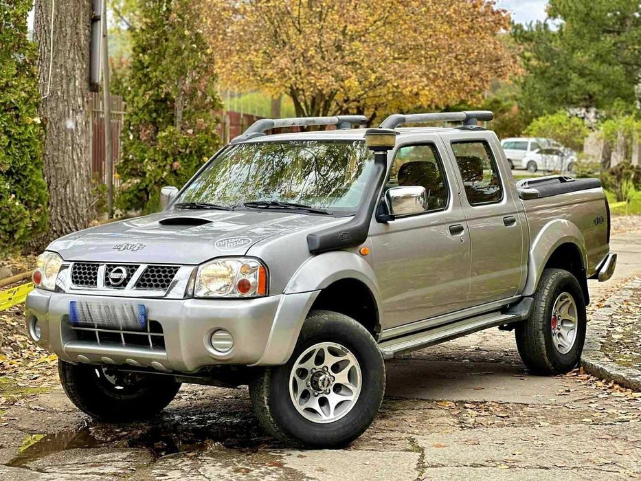 - IMPECABIL Nissan Navara D22 2.5Di-D136cp Import ITALIA