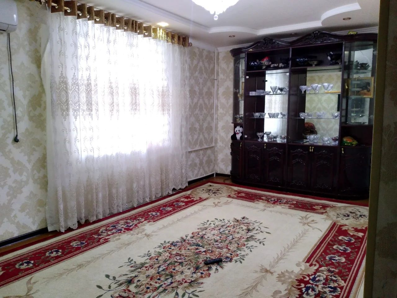 3 хона уй Чирчик шахар марказида (Навои)
