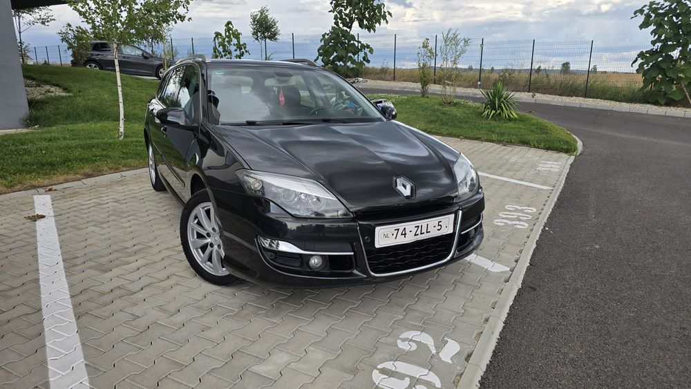 Renault Laguna  Bose