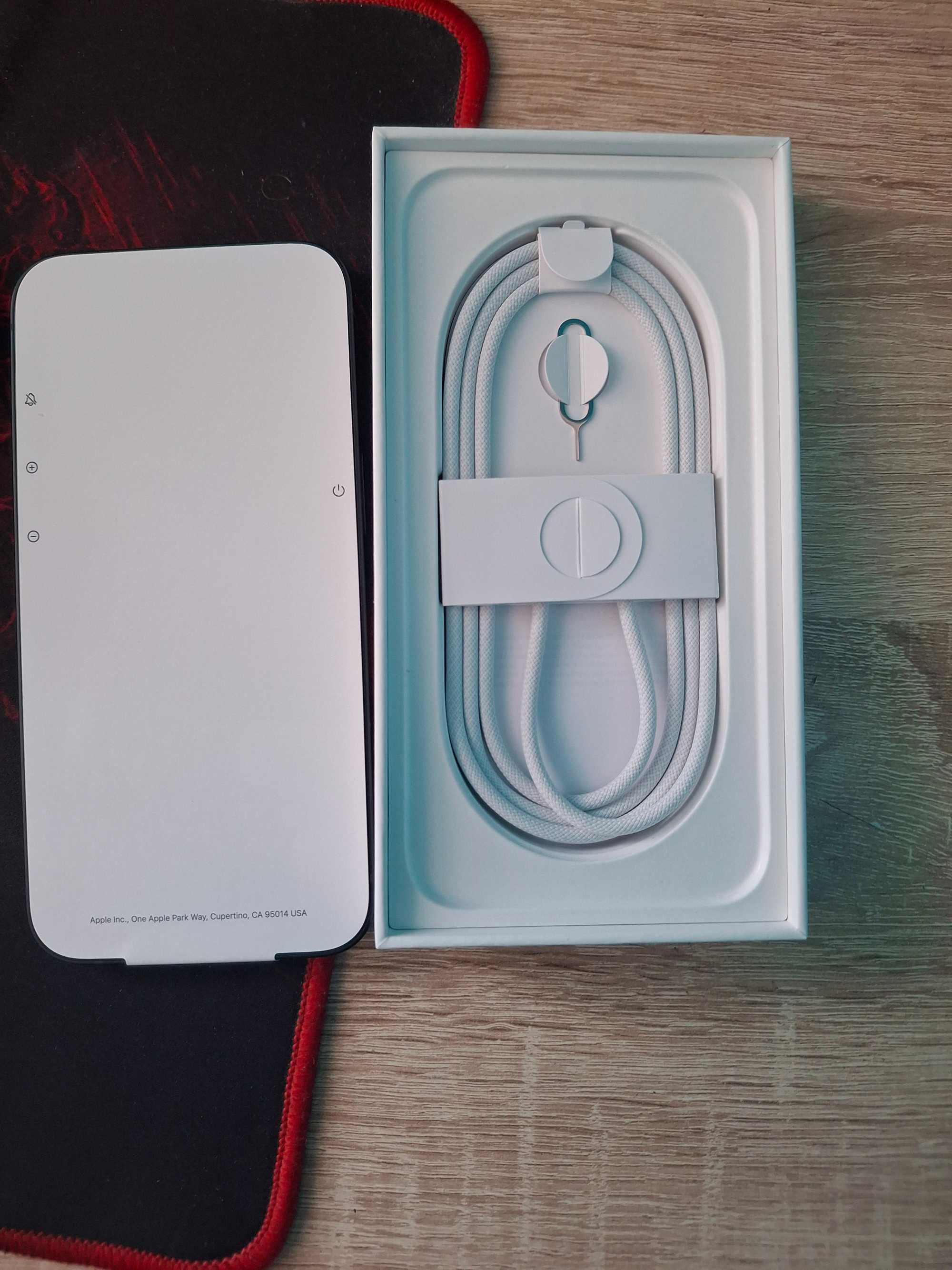 Продавам Iphone 16e