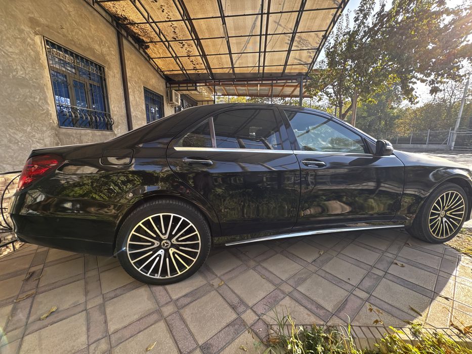Mercedes Benz 220 w 222 qilingan