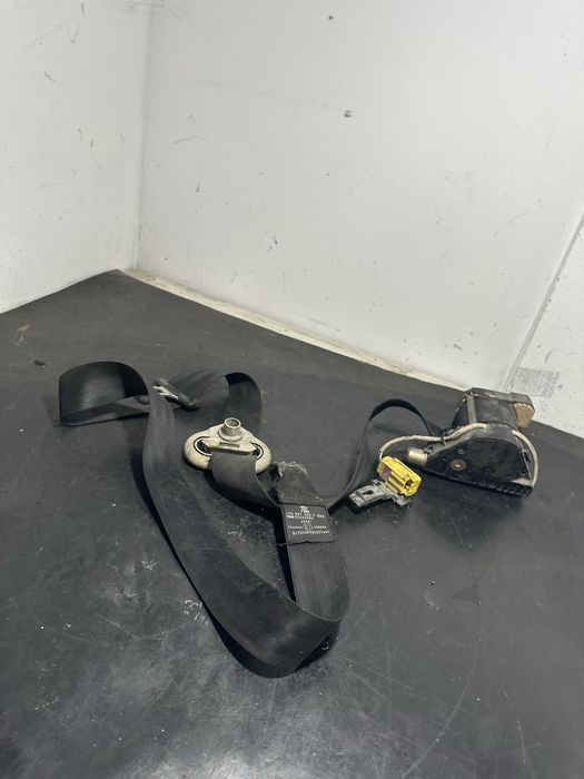 Centura siguranta dreapta fata volkswagen Vw T5 Transporter