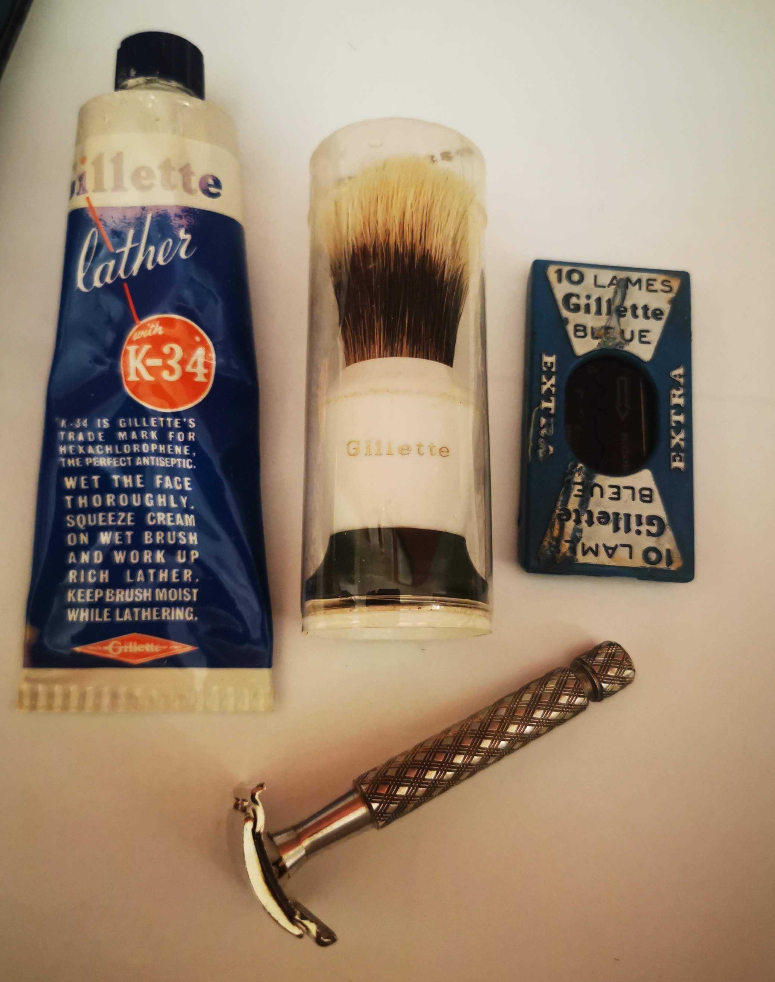 Set aparat de ras de travel Gillette Tech + crema, pamatuf ~1960s