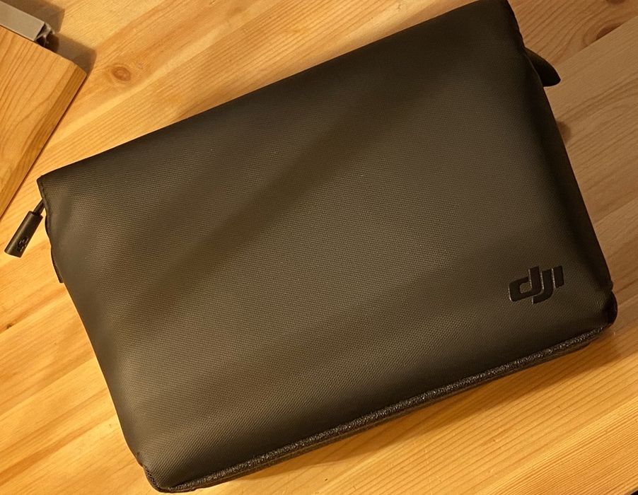 Geanta Dji Spark ca noua