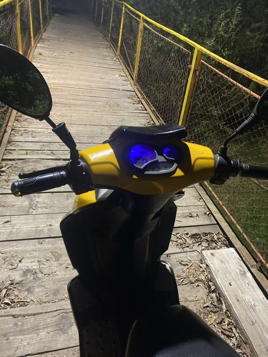 Vand scuter electric