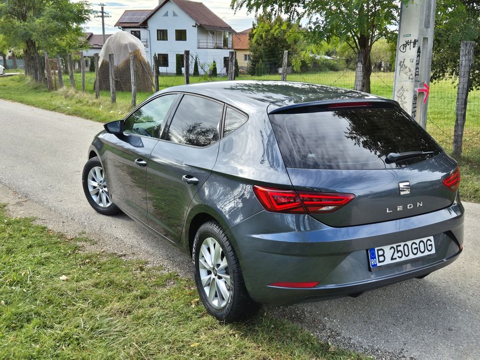 Seat leon 1.0 tsi 115 euro 6 Business farurile led