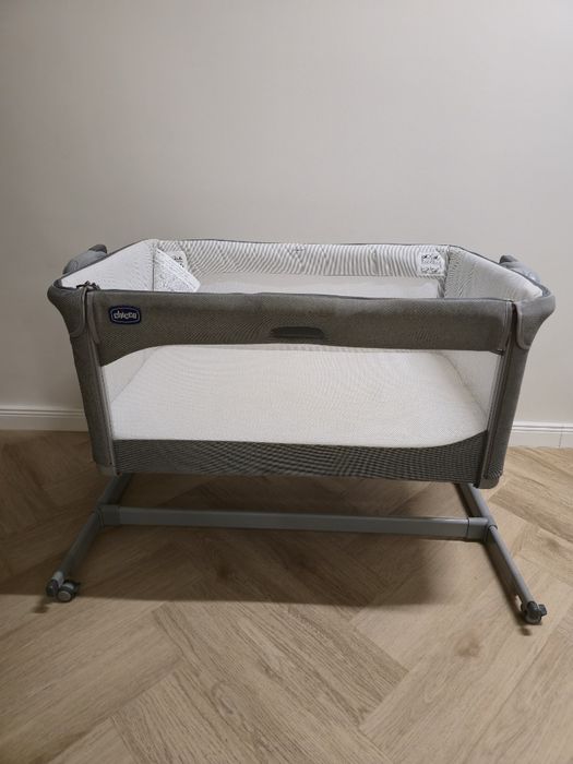 Chicco next 2 me magic